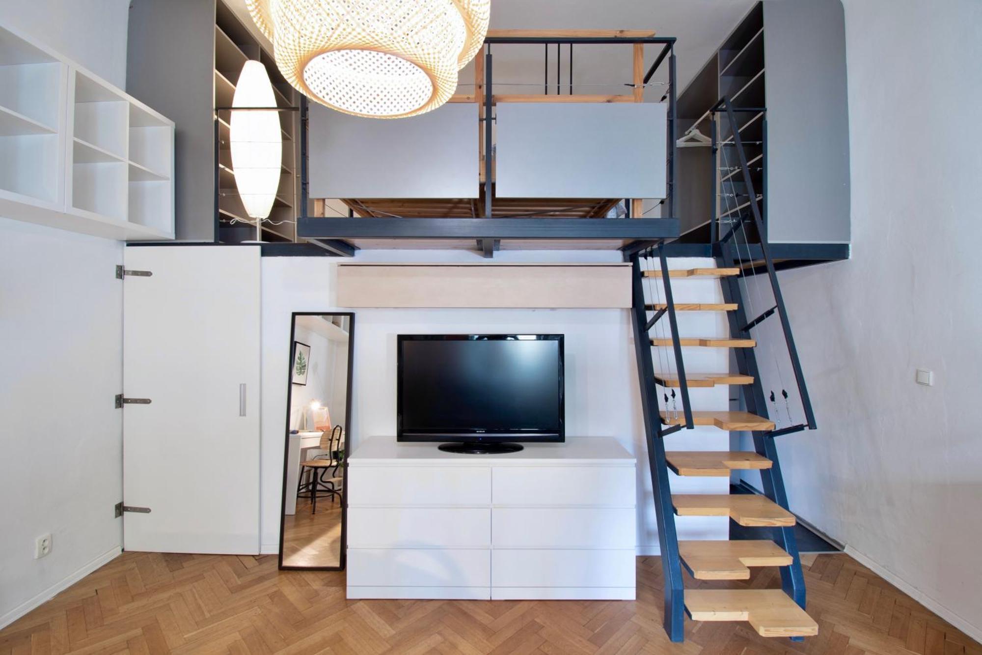 Netradicny Apartman V Centre Bratislava Bagian luar foto