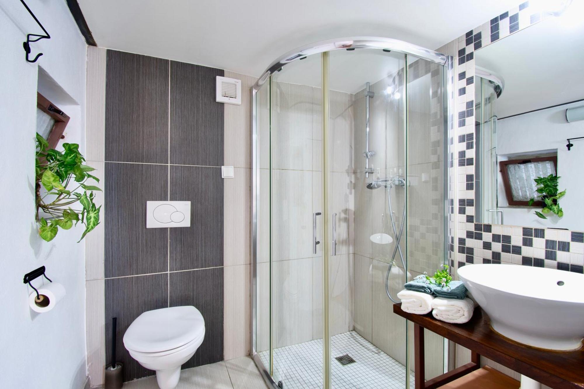 Netradicny Apartman V Centre Bratislava Bagian luar foto